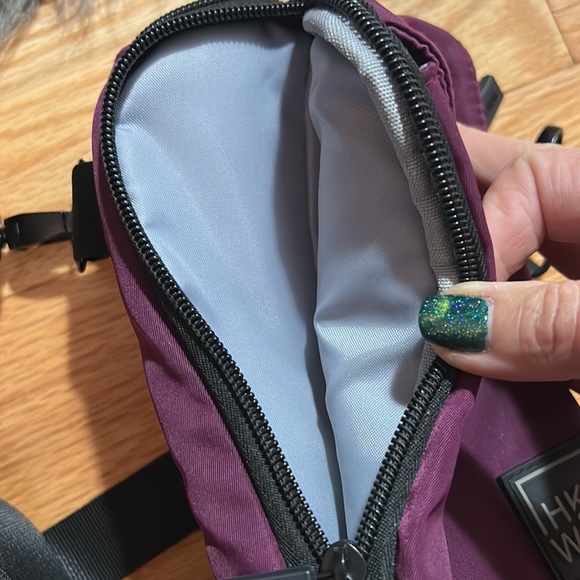 Hipwik crossbody convertible, burgundy bag - Picture 5 of 6